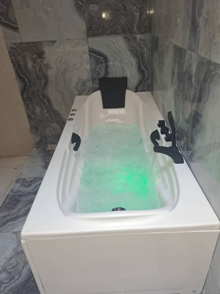 جکوزی تک نفره